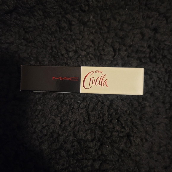 Cruella Mayhemmed Retro Matte Liquid Lip Colour - Picture 4 of 8